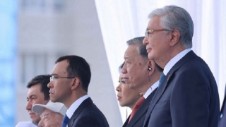 Tổng Bí thư dự duyệt binh Kỷ niệm Chiến thắng phátxít tại thủ đô Kazakhstan