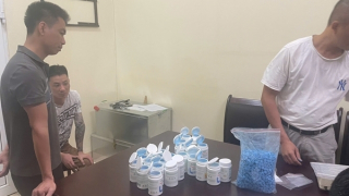 Vận chuyển trái phép ma túy, tiền tệ, vàng gia tăng ở tuyến hàng không