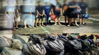 Bắt 11 đối tượng mang hung khí gây rối, tấn công người đi đường