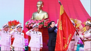 Chủ tịch nước: Hải quân cần phát huy truyền thống làm chủ vùng biển