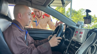 Công an TP Cần Thơ lần đầu tiên tổ chức kỳ sát hạch lái xe ô tô