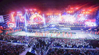 Để lịch sử đồng hành cùng tương lai đất nước