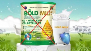 Lại phát hiện nhà thuốc bán sữa giả