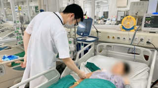 Suýt chết sau khi tiêm khớp vai ở phòng khám tư