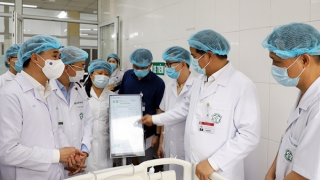 Chuyển đổi số tại các bệnh viện: Tiết kiệm hàng trăm tỷ, người dân được lợi