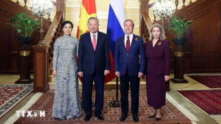 Việt Nam mong muốn hợp tác chặt chẽ với Liên bang Nga để nâng tầm quan hệ