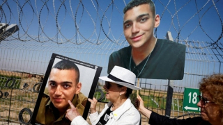 Hamas thể hiện thiện chí, thả con tin người Mỹ