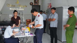 Xử phạt, buộc dừng hoạt động cơ sở thẩm mỹ “chui”