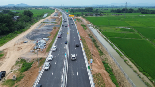 Bộ Xây dựng yêu cầu rà soát, xử lý bất cập trên cao tốc