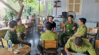 Khách uống cà phê mang theo chim trời phải có hồ sơ chứng minh nguồn gốc