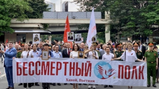 "Immortal regiment" parade honors fallen soldiers for national independence and world peace
