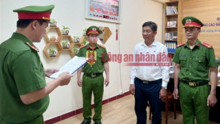 Bắt tạm giam Hiệu trưởng trường Cao đẳng Công thương miền Trung