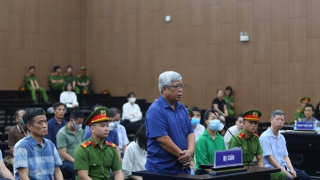 Cựu Thứ trưởng Nguyễn Linh Ngọc “rất đau xót” về hành vi của mình