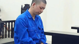 Cộng tác viên bưu điện nhiều lần chiếm đoạt tiền gửi của khách hàng