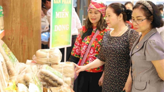 Đem đặc sản của đồng bào dân tộc thiểu số ở Cao Bằng đến TP Hồ Chí Minh