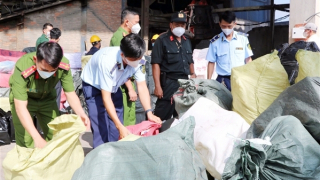 Kiên Giang tiêu hủy hơn 133.000 bao thuốc lá nhập lậu