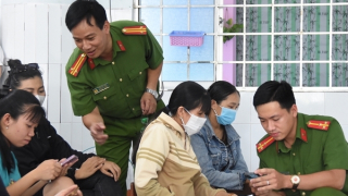 Công an các tỉnh lấy ý kiến nhân dân về dự thảo sửa đổi Hiến pháp năm 2013