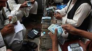 Anh: Bí mật mạng lưới thanh toán tiền buôn người