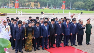 Lãnh đạo Đảng, Nhà nước vào Lăng viếng Chủ tịch Hồ Chí Minh