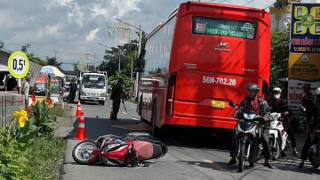 Va chạm với xe khách Phương Trang, cô gái trẻ tử vong tại chỗ