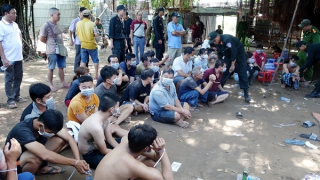 Khởi tố 63 đối tượng liên quan đến một sới bạc tại Chợ Mới