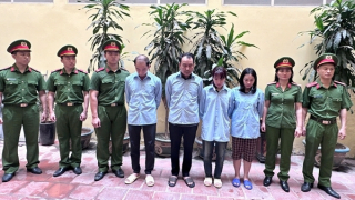 Bí thư phường "vòi" hơn 1,1 tỷ đồng của chủ bãi xe trái phép