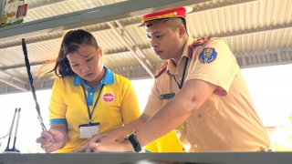 Lần đầu tiên Công an Đắk Lắk tổ chức sát hạch, cấp giấy phép lái xe