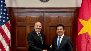 Bộ trưởng Bộ Công Thương Nguyễn Hồng Diên làm việc với Bộ trưởng Thương mại Hoa Kỳ