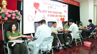 Giọt máu nghĩa tình vì đồng đội thân yêu