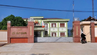 Tạm đình chỉ công tác Chủ tịch xã do để xảy ra khai thác khoáng sản trái phép