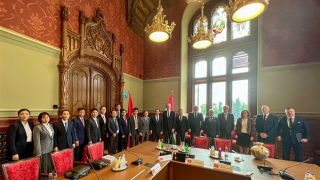 Bộ Công an Việt Nam thắt chặt quan hệ hợp tác với Bộ Nội vụ Hungary