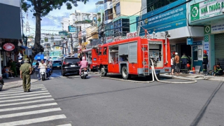 Kịp thời xử lý sự cố cháy phòng giao dịch ngân hàng ở Nha Trang