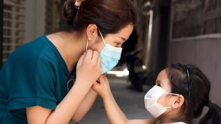 Loạn “bác sĩ tự xưng” chữa COVID-19