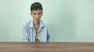 Đột nhập cuỗm xe máy, lợn đất bán lấy tiền chơi điện tử