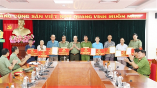 Công an tỉnh Sóc Trăng hỗ trợ xây dựng, sửa chữa 11 căn nhà nghĩa tình đồng đội