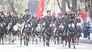 Hành trình từ quá khứ đến tương lai