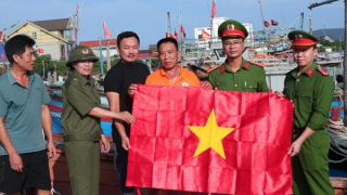 Điểm tựa nơi miền chân sóng