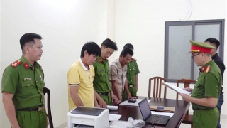 Vì sao 2 huấn luyện viên bóng đá ở Khánh Hòa bị bắt?