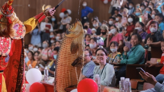 Những "chiến binh nhí" đón Tết thiếu nhi ấm áp trong bệnh viện