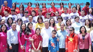 Tổng Bí thư Tô Lâm thăm hai trường học chuyên biệt tại Hà Nội