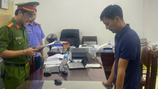 Triệt xóa cơ sở sản xuất hàng nghìn tấn phân bón giả, kém chất lượng