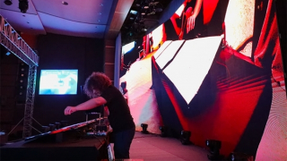 Tương lai khó đoán của âm nhạc ảo