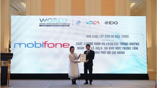 MobiFone được trao danh hiệu nhà mạng 4G&5G tiêu biểu trong Đại lễ 30/4