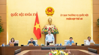 Uỷ ban Thường vụ Quốc hội xem xét nhiều nội dung quan trọng chuẩn bị cho đợt 2 Kỳ họp thứ 9