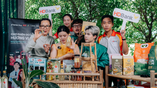 Báo cáo Phát triển bền vững HDBank 2024: “Vươn xa kỷ nguyên số - Lan tỏa giá trị xanh”