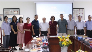 Trao tặng cơ quan lưu trữ quốc gia loạt ảnh, tư liệu quý của nhiều phóng viên chiến trường