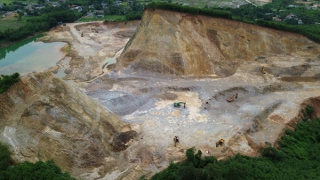 Cận cảnh mỏ đất khiến Tuấn “thần đèn” và nhiều đối tượng vướng lao lý