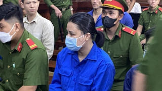 Xét xử đường dây mua bán ma túy "nước vui" lớn do nữ DJ cầm đầu