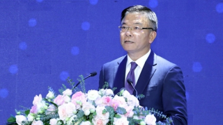 Đẩy mạnh chuyển đổi số y tế, nghiên cứu thuốc, vaccine mới để chăm sóc tốt sức khỏe người dân