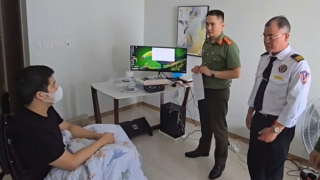 Phá đường dây sản xuất, buôn bán thiết bị điện tử giả mạo các thương hiệu nổi tiếng